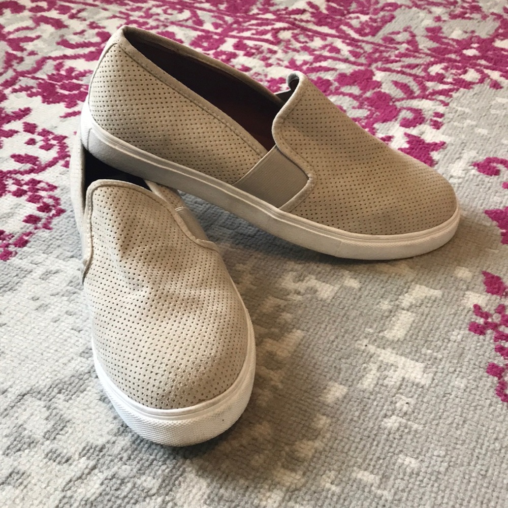 Steve Madden slip on sneakers
